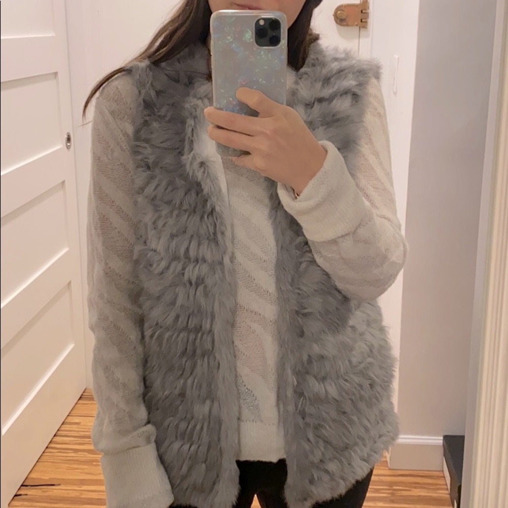 Joie fur vest. Great layering piece!!